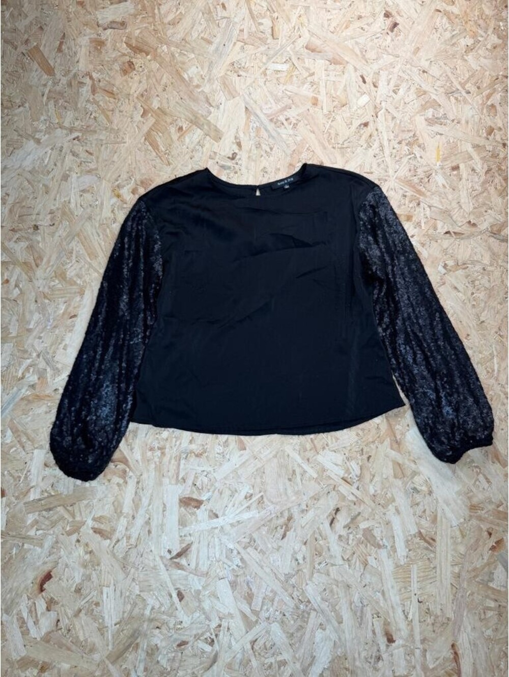 Strut & Bolt Black Sequin Sleeve Blouse Womens Large Keyhole Back Top